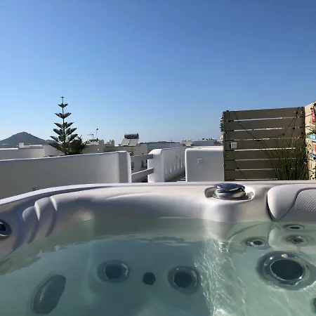 Unique 1 Bedroom Apt With A Huge Terrace & Magnificent Views Daire Agia Anna (Naxos)